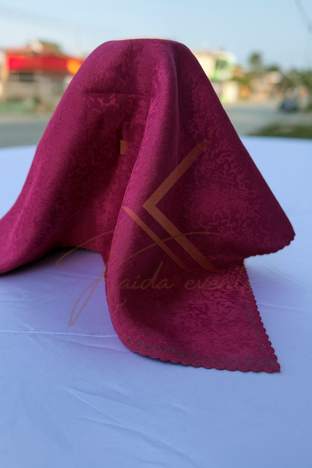 Serviette de table magenta motif