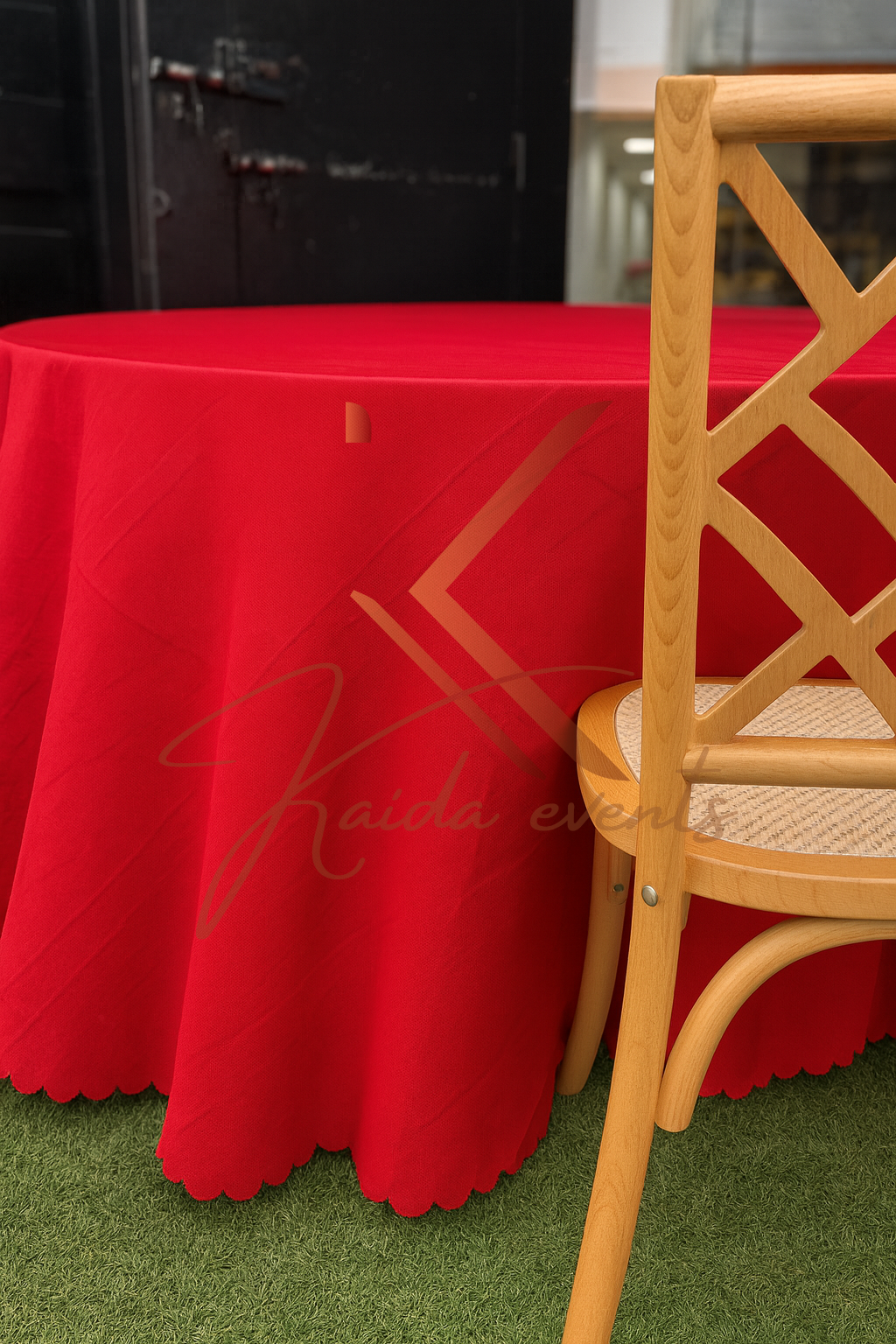Nappe ronde rouge sang