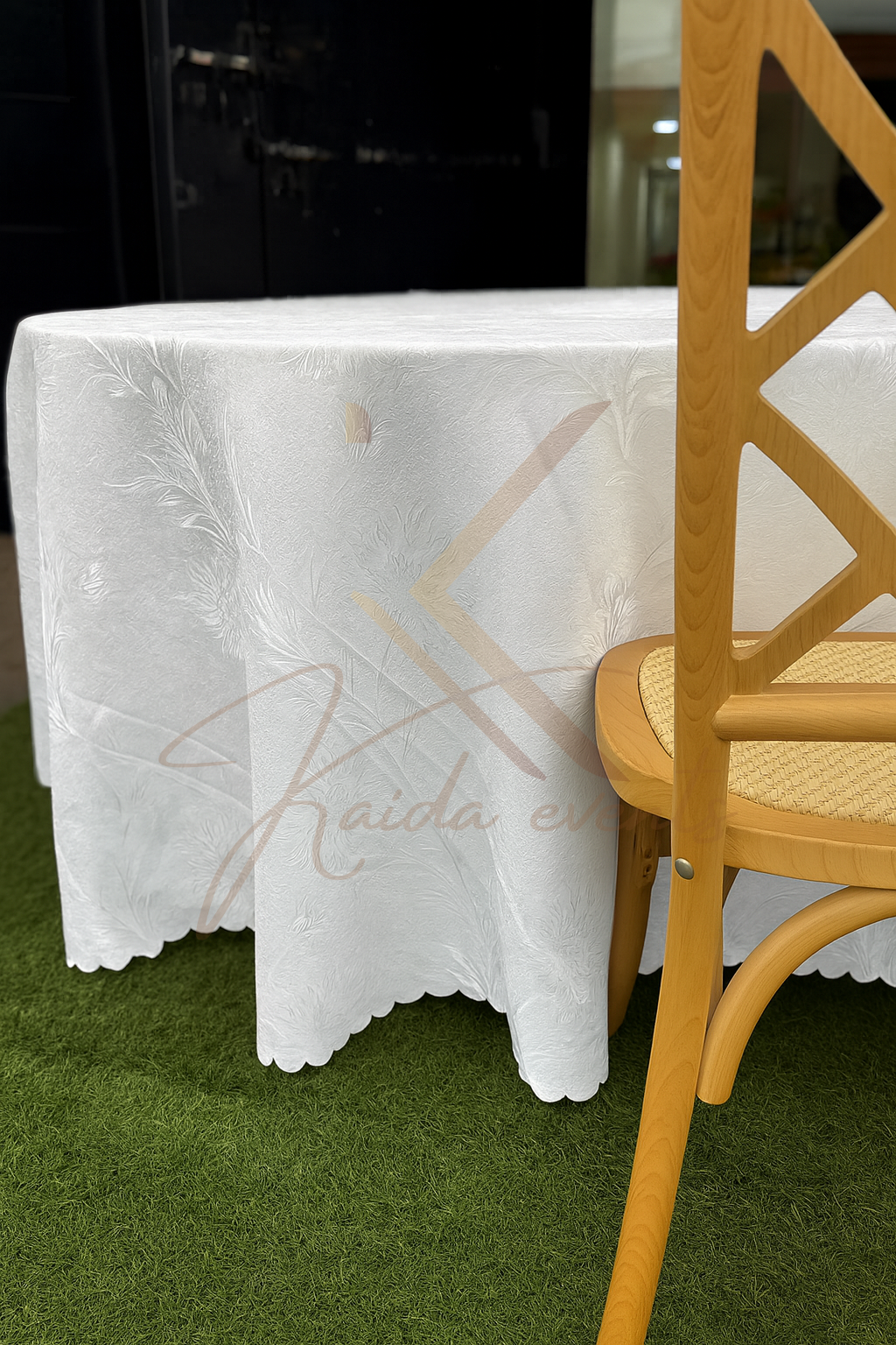 Nappe ronde blanche motif