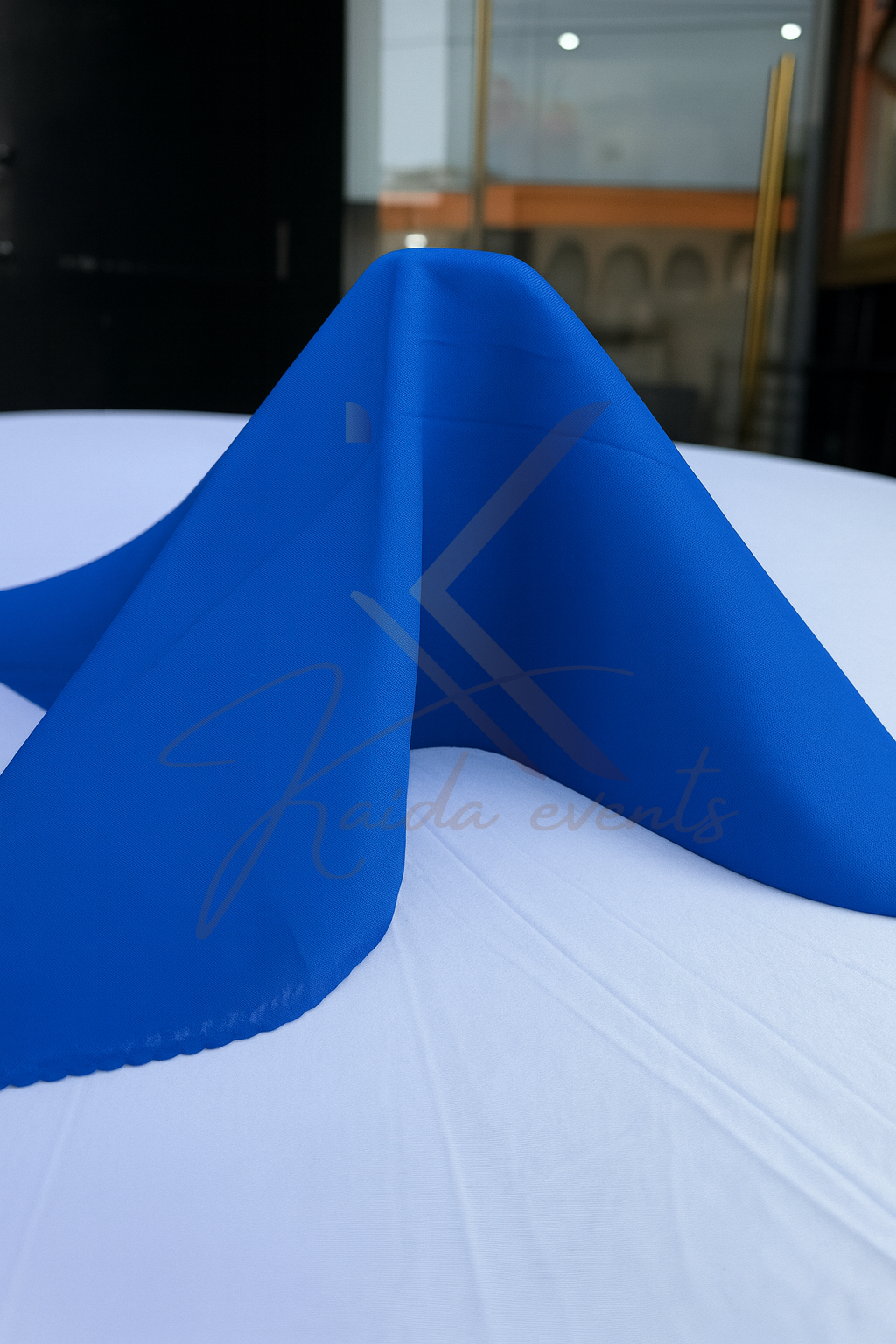 Serviette de table bleu roi sans motif
